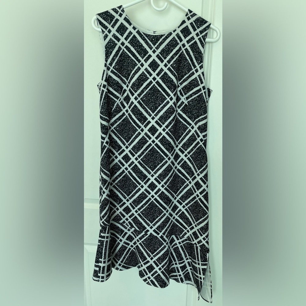 White House Black Market (WHBM) Dress